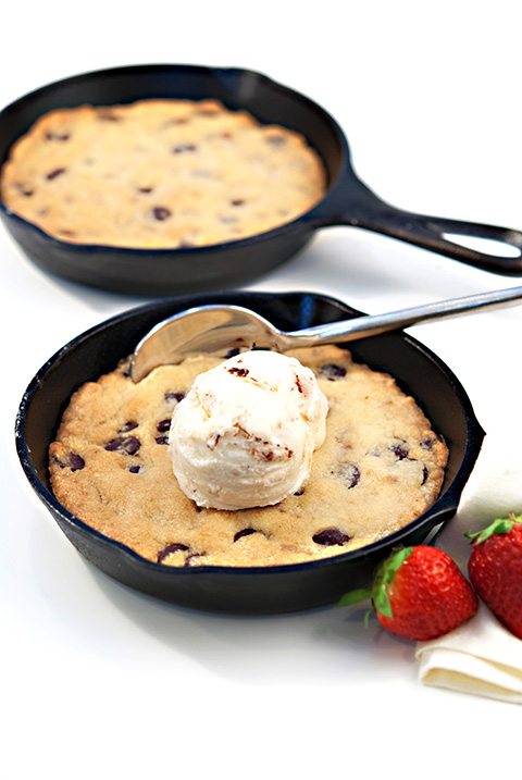 Cast Iron Skillet Chocolate Chip Cookies with Toffee