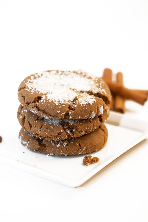 molasses ginger cookie