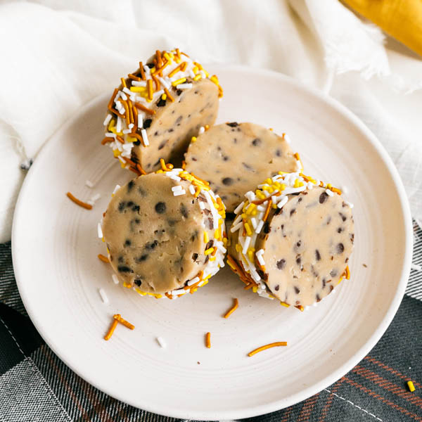 cookie-dough-ice-cream-sandwiches